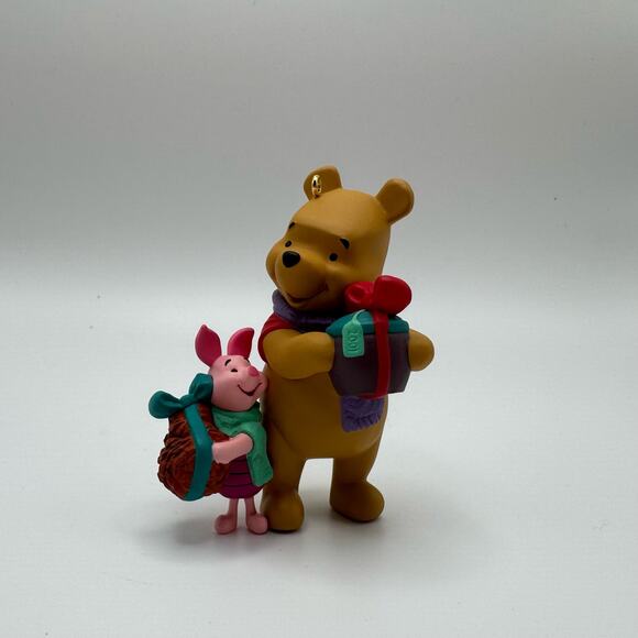Hallmark Keepsake “Just what they Wanted”Winnie the Pooh Christmas Ornament 2001 - Picture 3 of 3